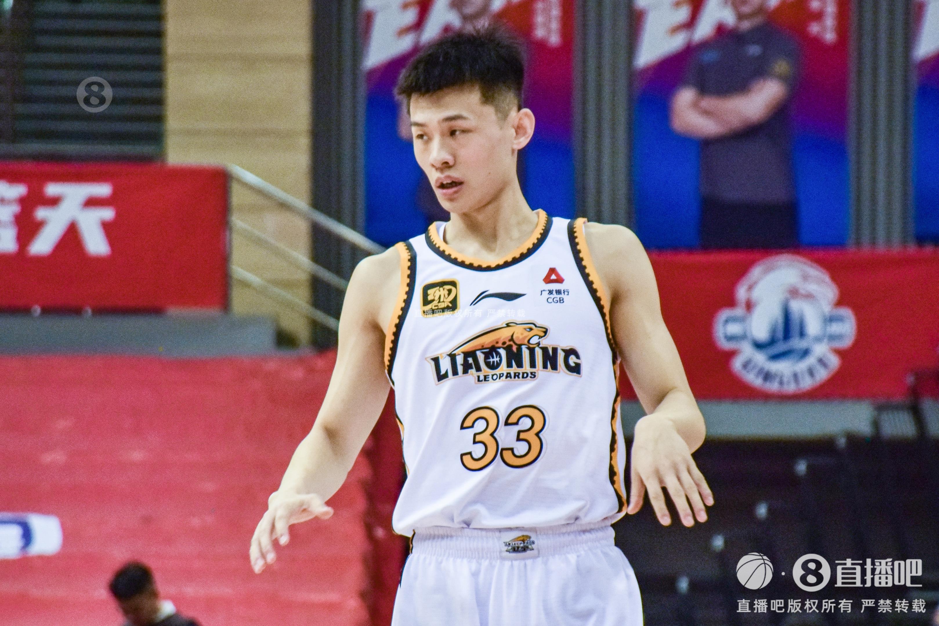 盡力了！王嵐嵚末節(jié)2記三分 全場18分鐘4中3拿到10分